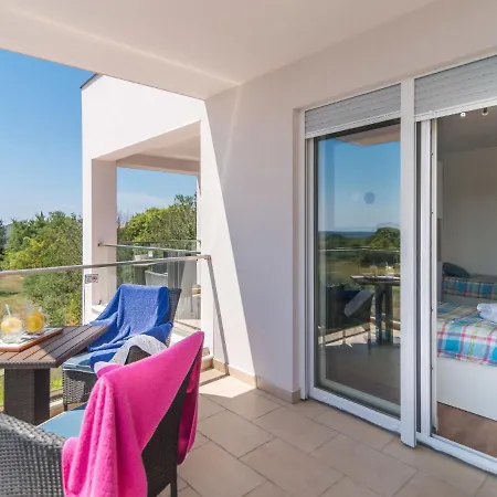 Sea View Villa *