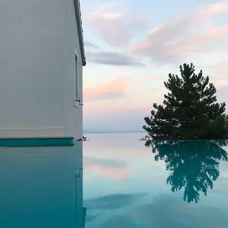Villa Sea View *